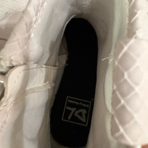 Dirty, laundry, western - Picture 5 of 6